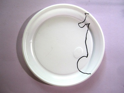 Морской конек из одноразовой тарелки